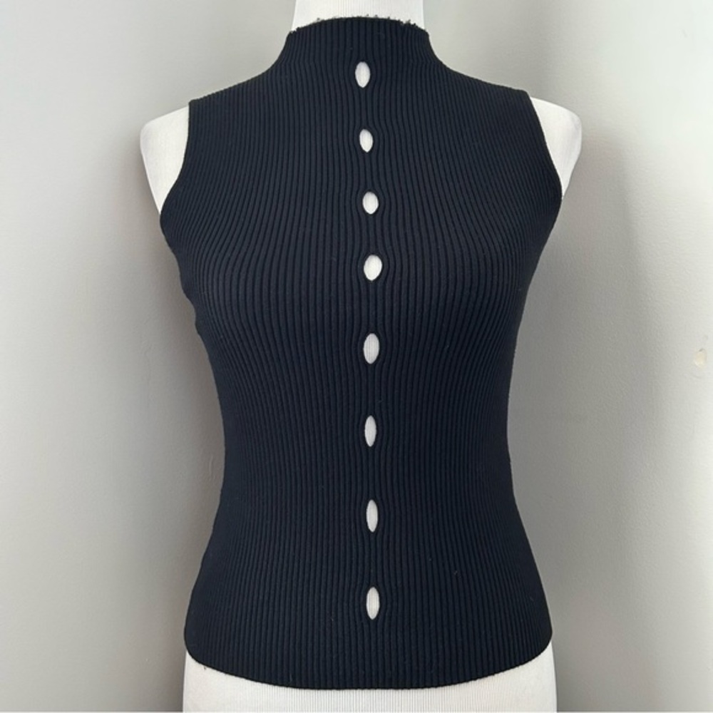 Cliche Couture Ribbed Keyhole Top